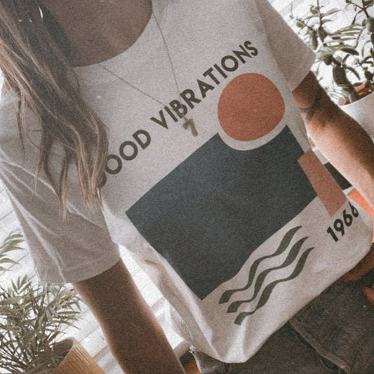 Good vibrations Oversized retro slogan t-shirt