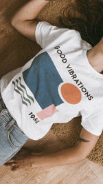 Good vibrations Oversized retro slogan t-shirt