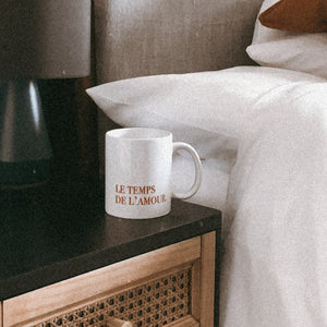 Le temps de l'amour french Retro Ceramic Mug