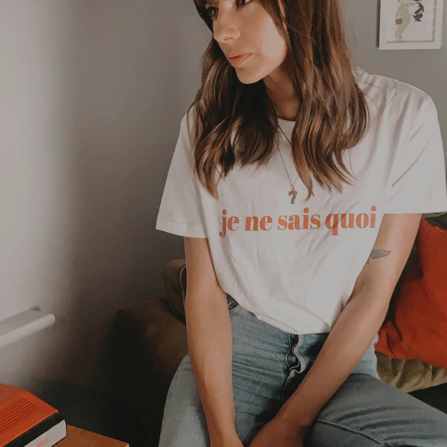 Je ne sais quoi Oversized retro slogan t-shirt